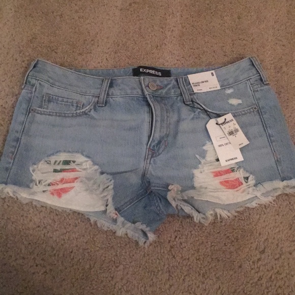 Shorts - Picture 1 of 2